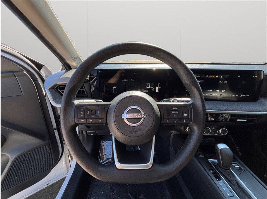 Used 2025 Nissan Kicks SV image 22