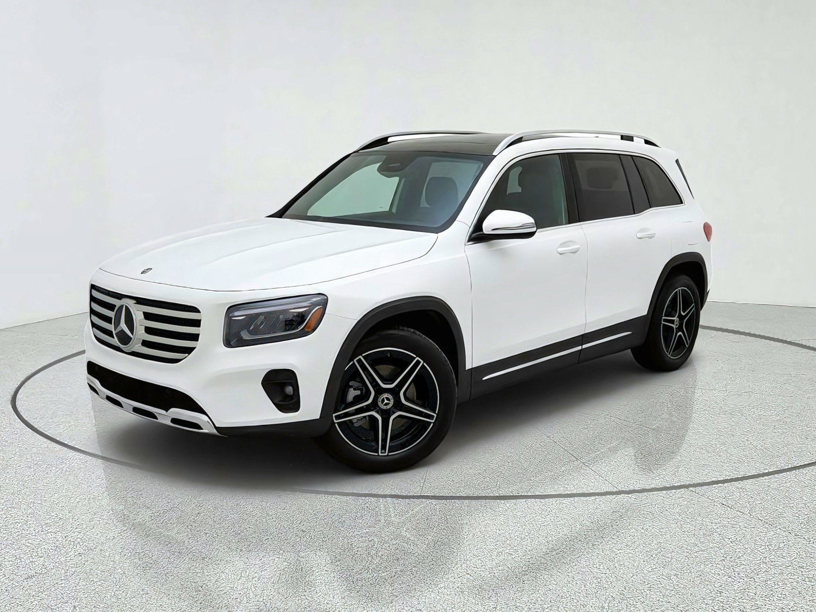 Certified 2026 Mercedes-Benz GLB 250 image 1