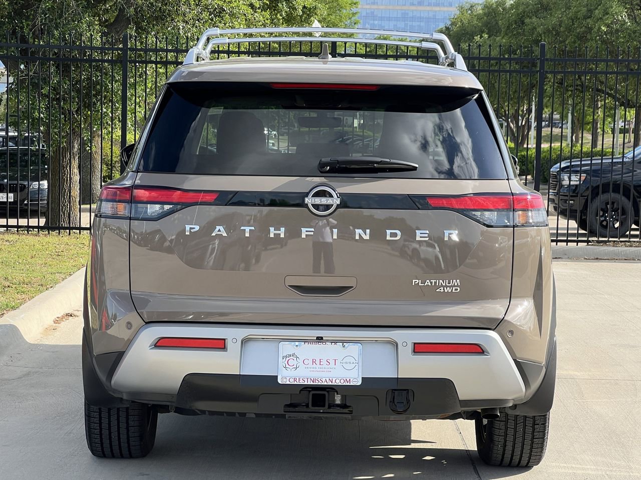 Certified 2023 Nissan Pathfinder Platinum w/ Cargo Package image 5