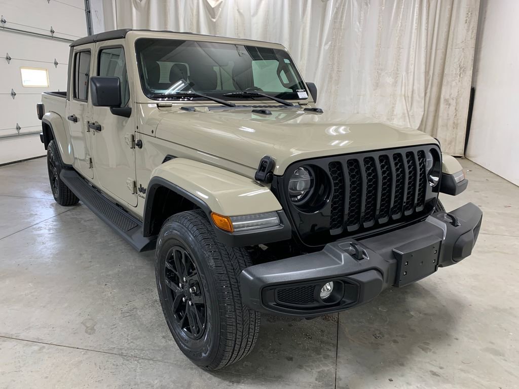 Used 2022 Jeep Gladiator Sport image 14