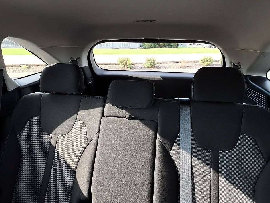 Used 2023 Kia Sorento LX AWD/4WD image 17