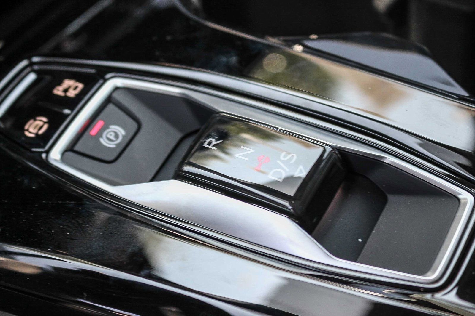 Used 2025 Audi Q5 Premium Plus image 24