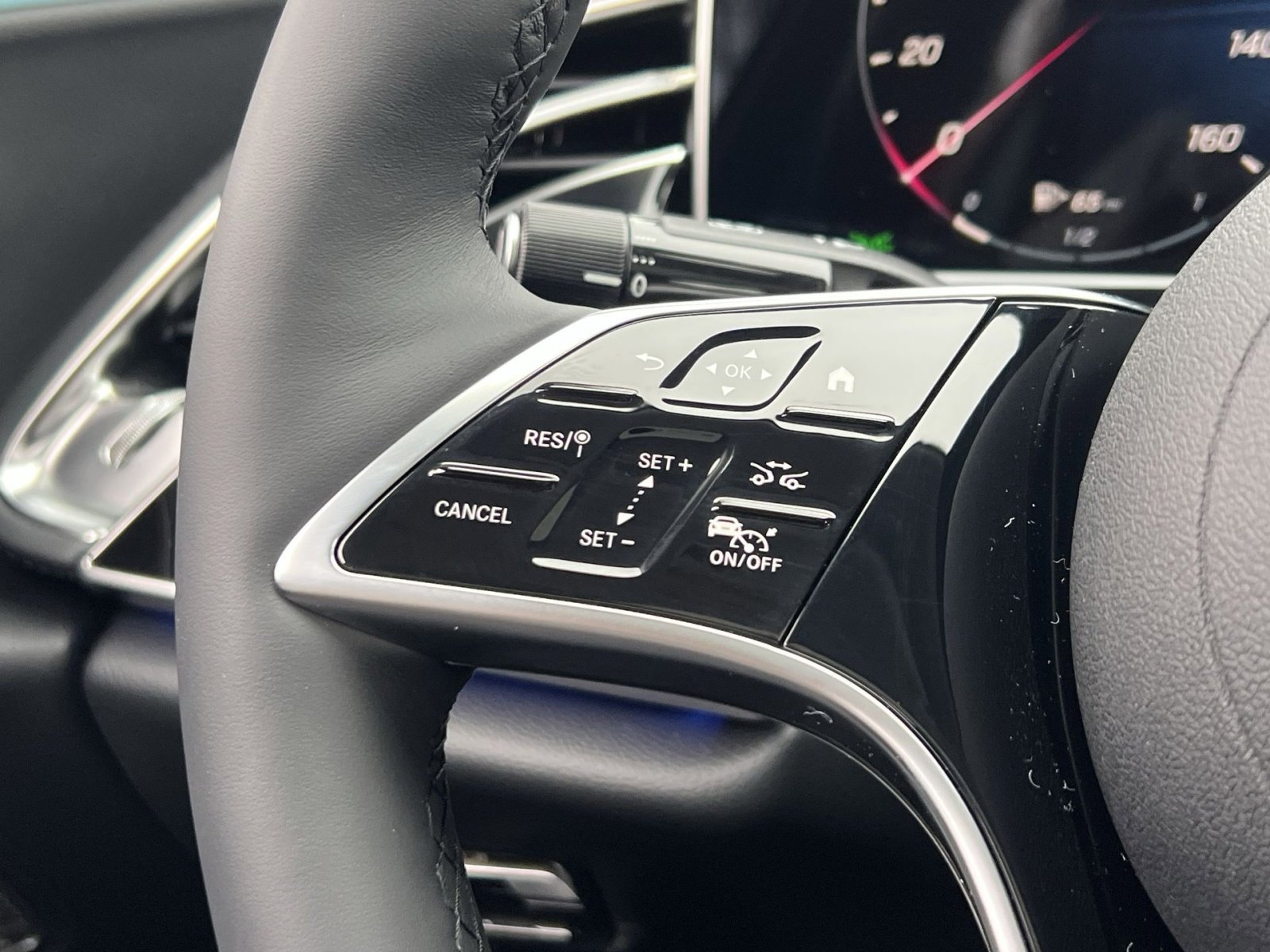 New 2026 Mercedes-Benz E 350 4MATIC Sedan image 30