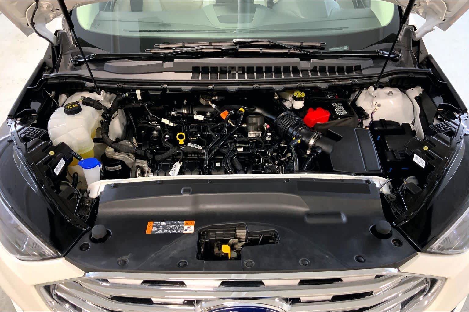 Used 2022 Ford Edge Titanium AWD/4WD image 30