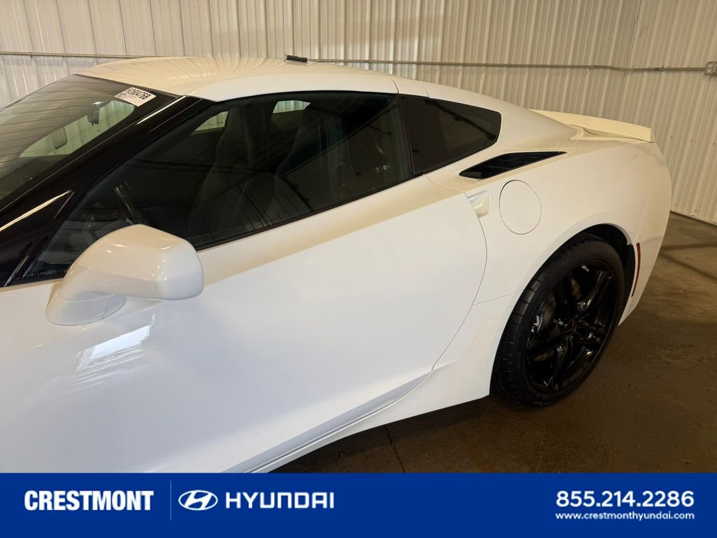 Used 2017 Chevrolet Corvette Stingray Coupe w/ Carbon Flash Badge Package image 8