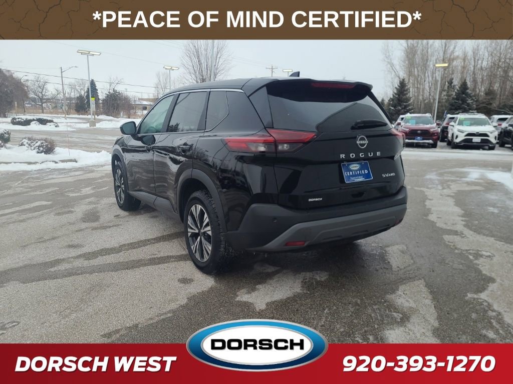 Used 2023 Nissan Rogue SV image 3