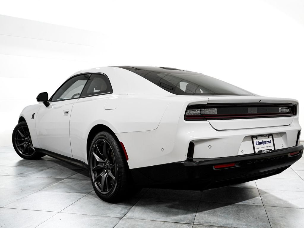 Used 2025 Dodge Charger Daytona Scat Pack w/ Plus Group AWD/4WD image 5