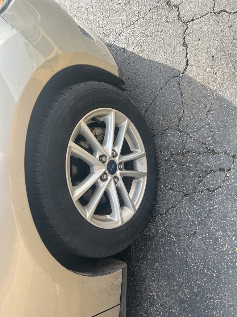Used 2017 Ford Focus SE FWD image 28