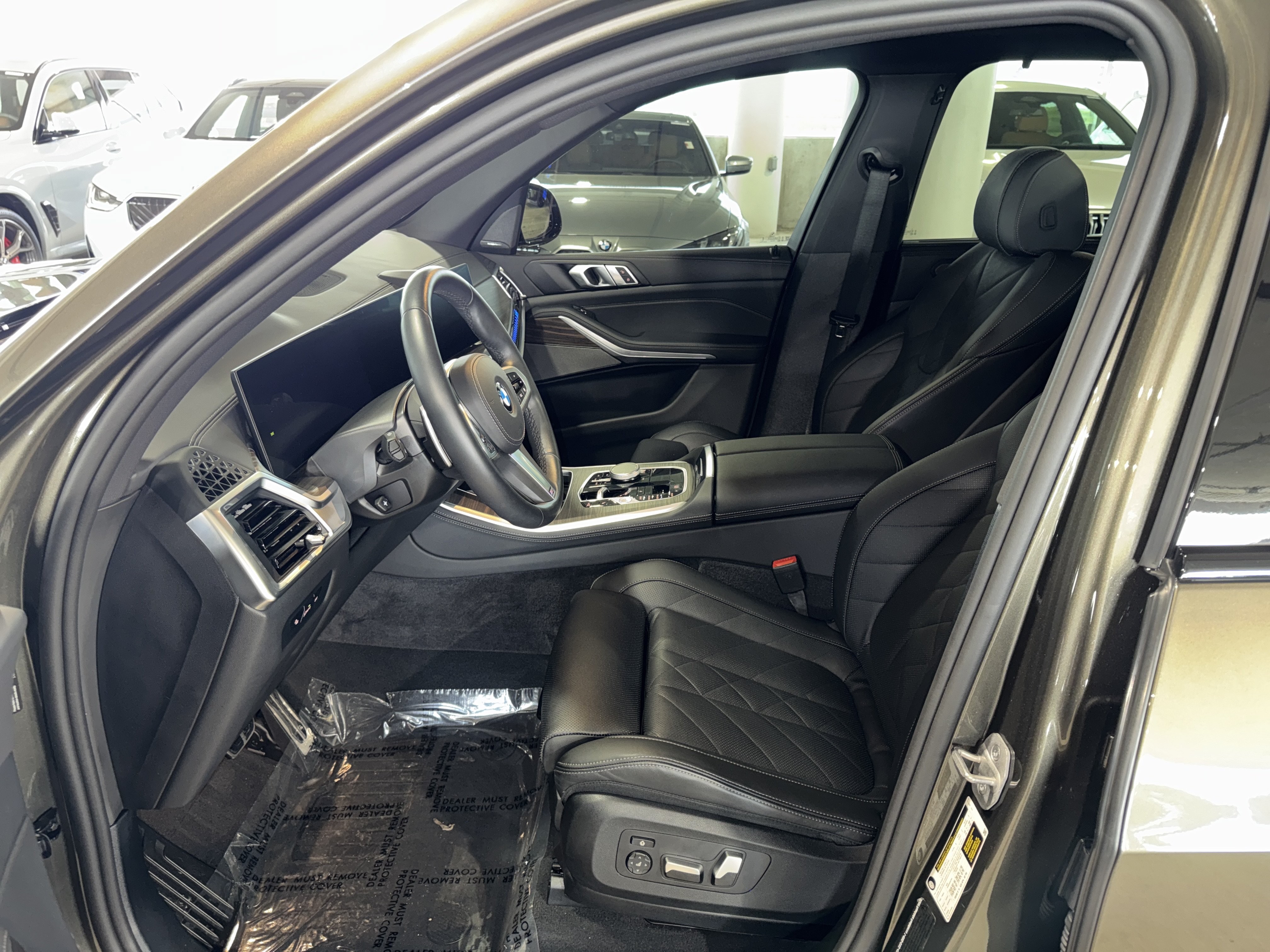 Used 2026 BMW X5 sDrive40i w/ M Sport Package RWD image 19