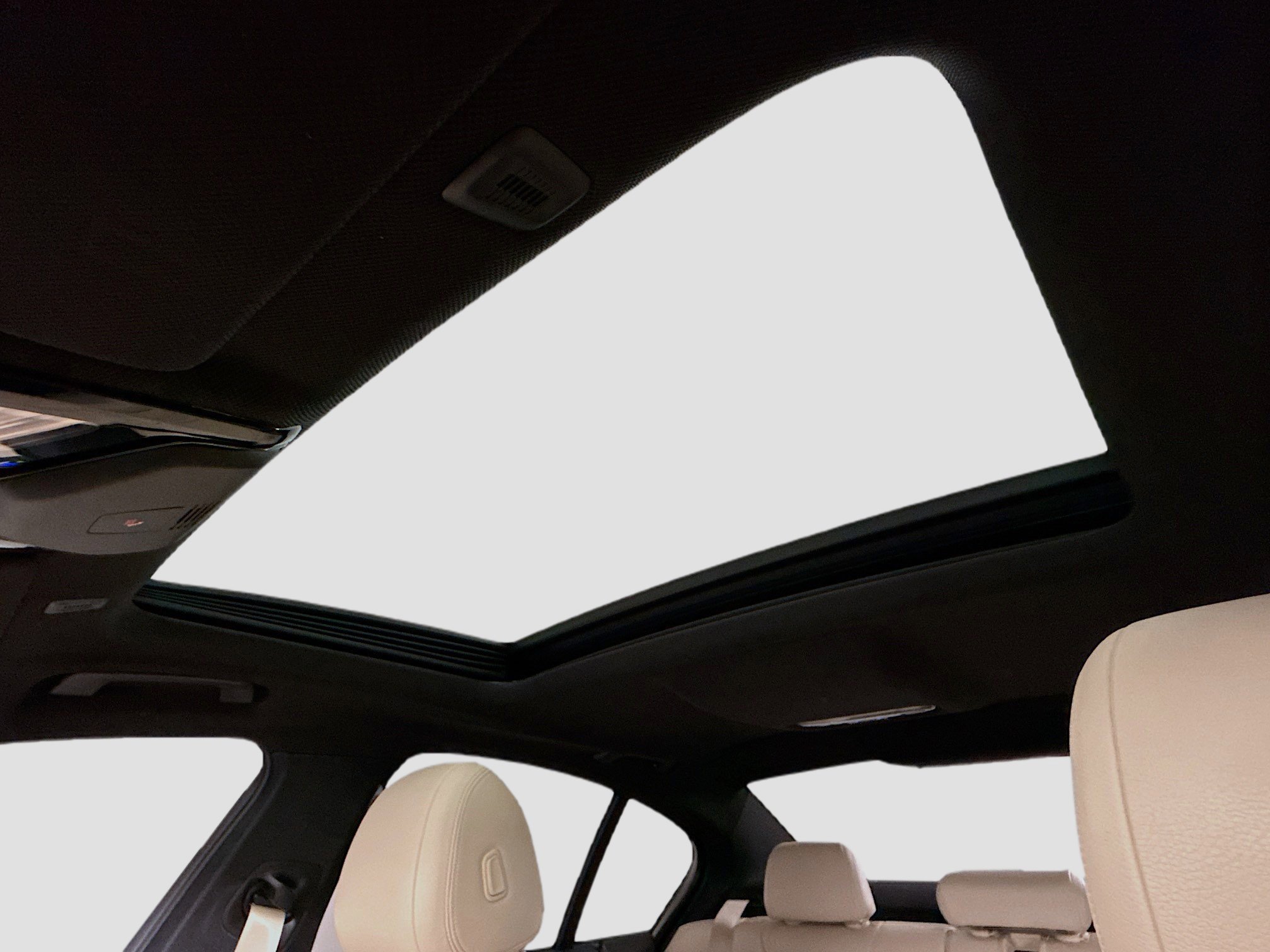 Used 2019 BMW 530i xDrive w/ Convenience Package image 19