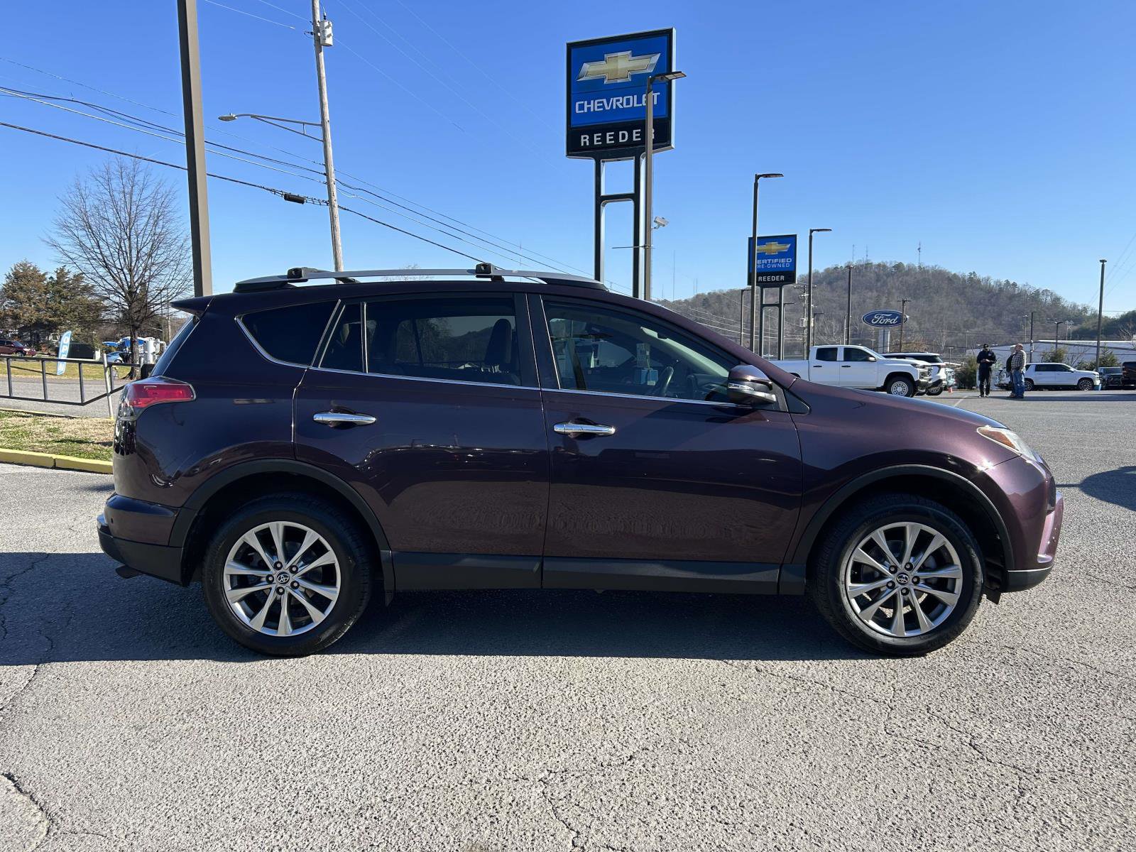 Used 2017 Toyota RAV4 Limited image 2