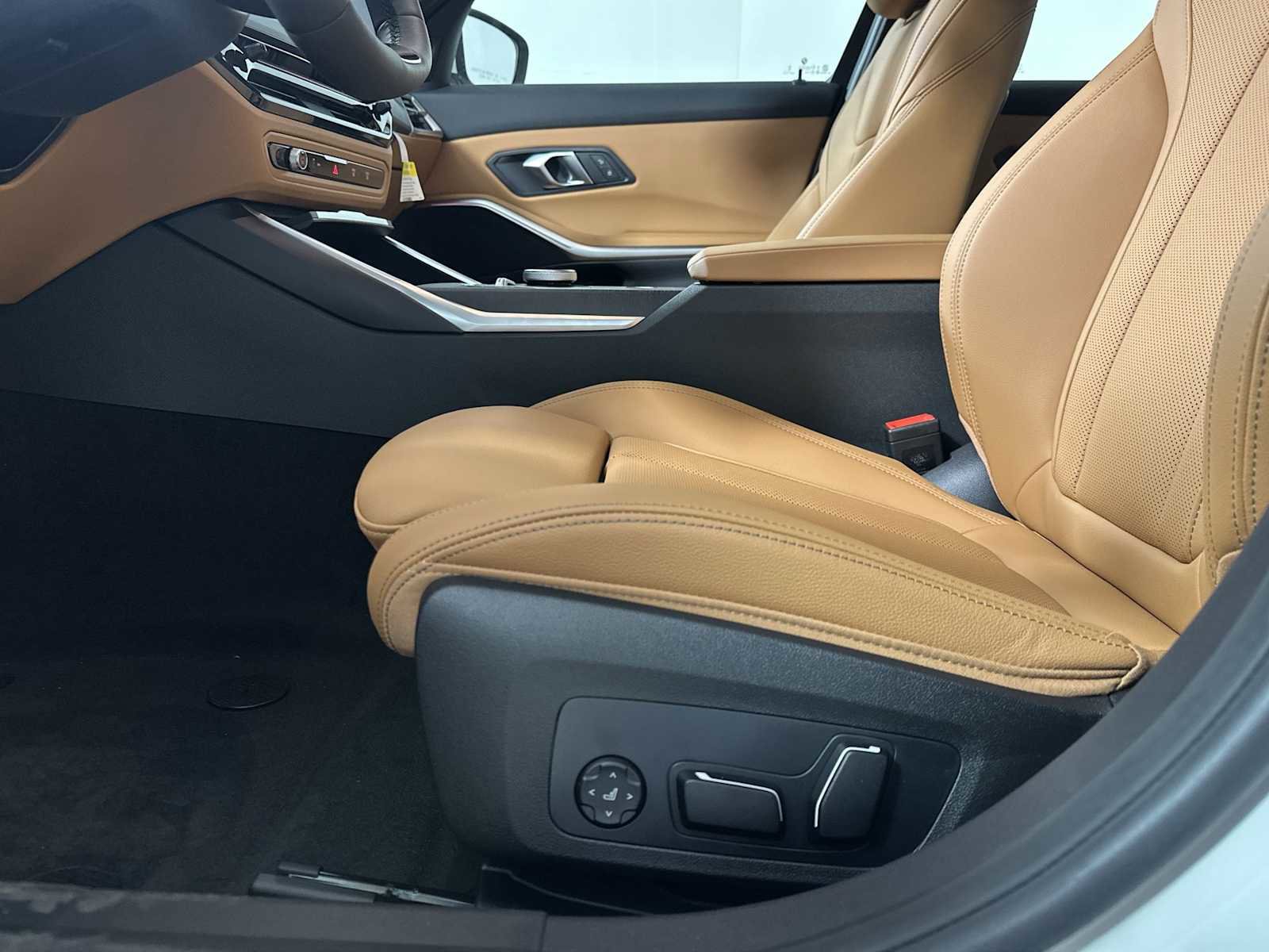 New 2026 BMW 330i xDrive Sedan w/ Premium Package image 12