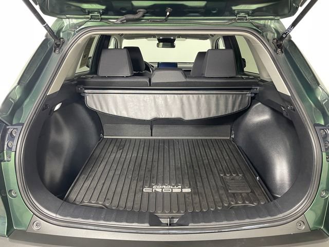 Used 2023 Toyota Corolla Cross LE w/ Moonroof Package image 19