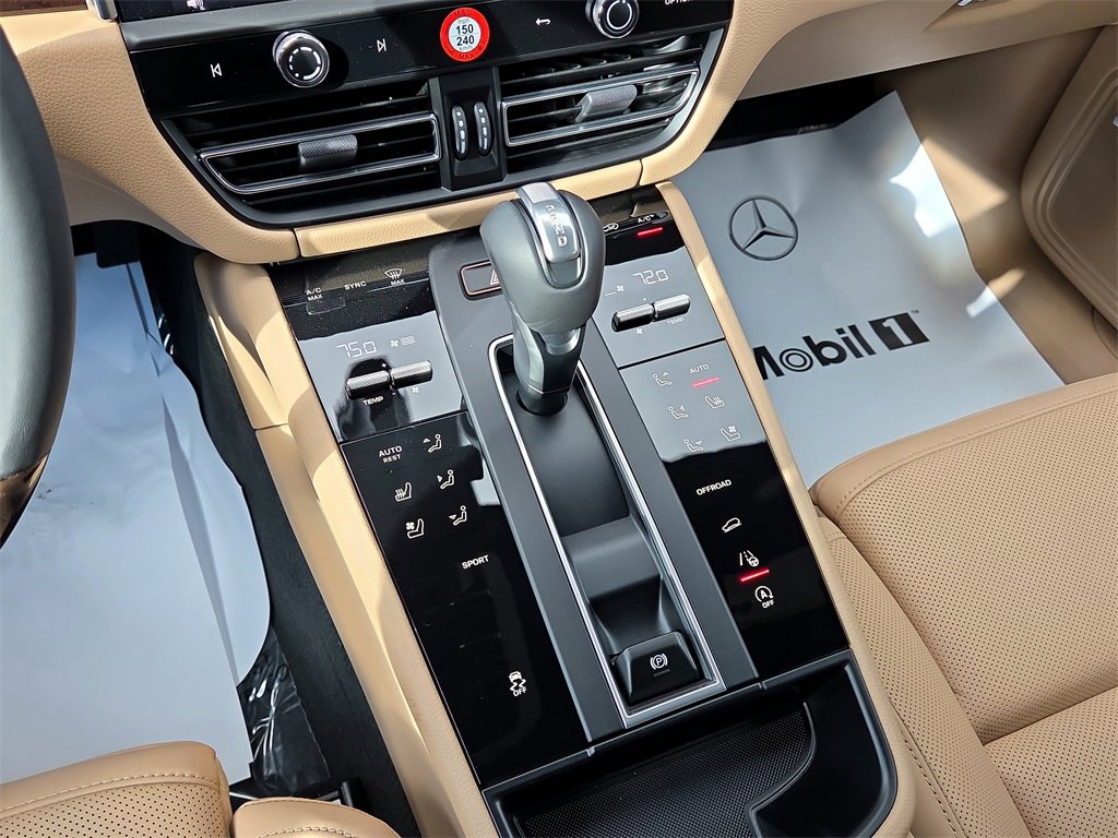 New 2026 Porsche Macan image 14