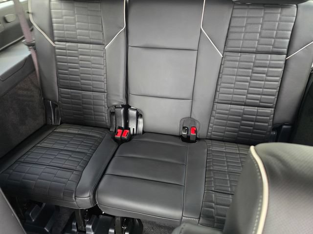 New 2026 Cadillac Escalade ESV Platinum Luxury AWD/4WD image 12