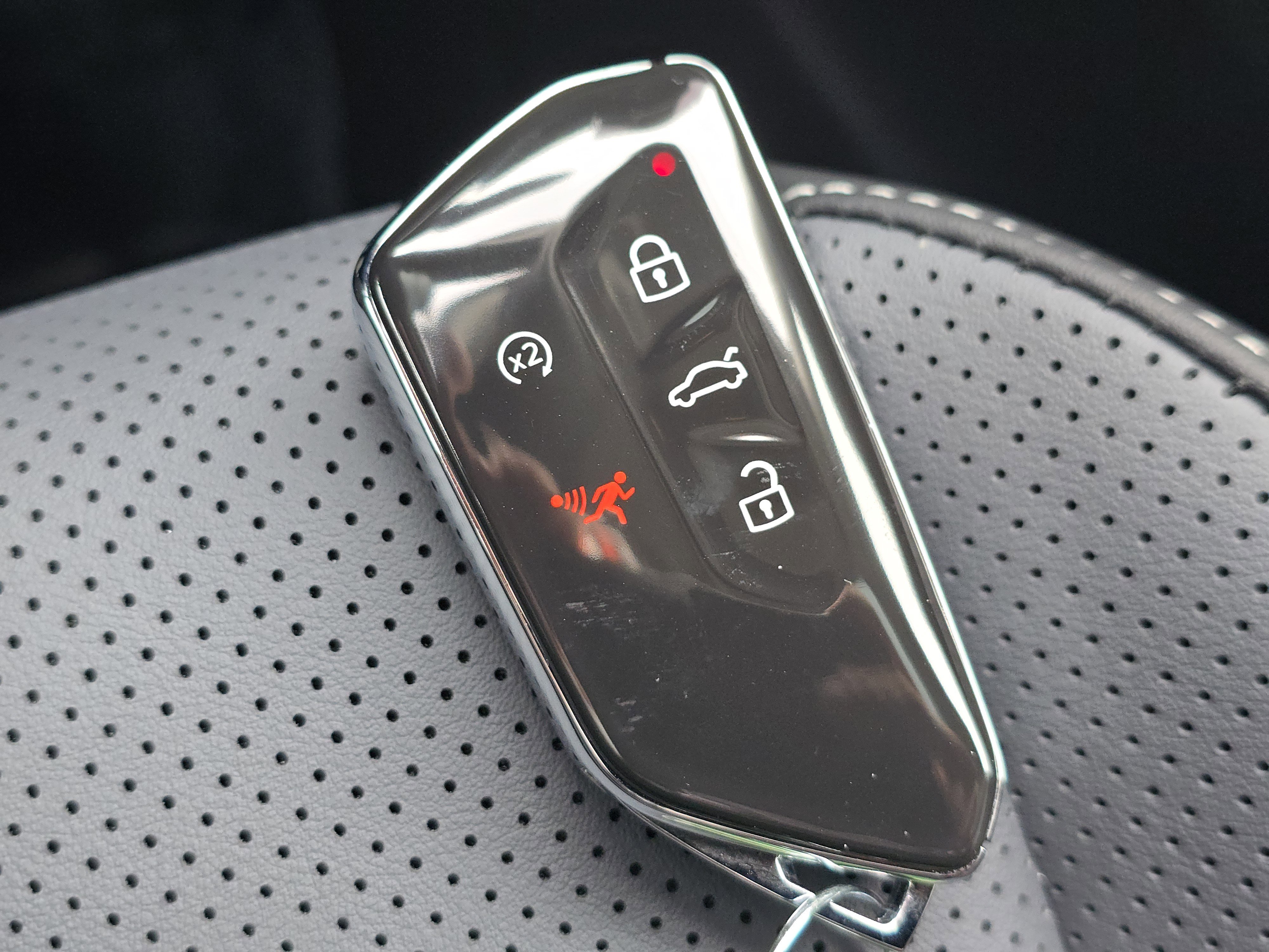 New 2026 Volkswagen Tiguan SE image 27