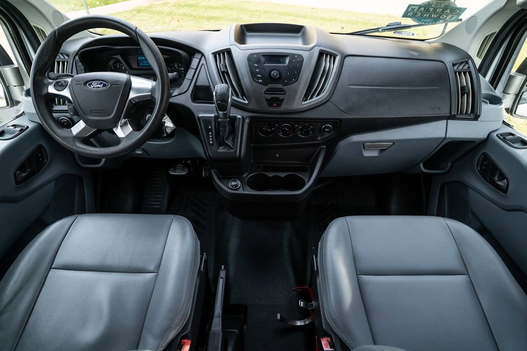Used 2017 Ford Transit 350 XL image 10