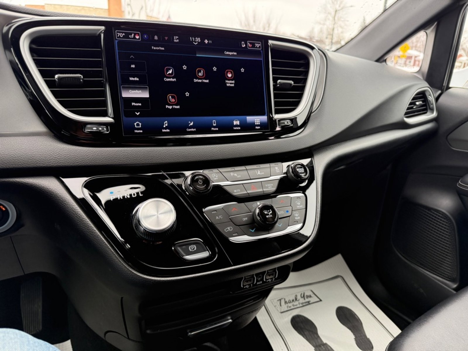 Used 2025 Chrysler Pacifica Select image 31