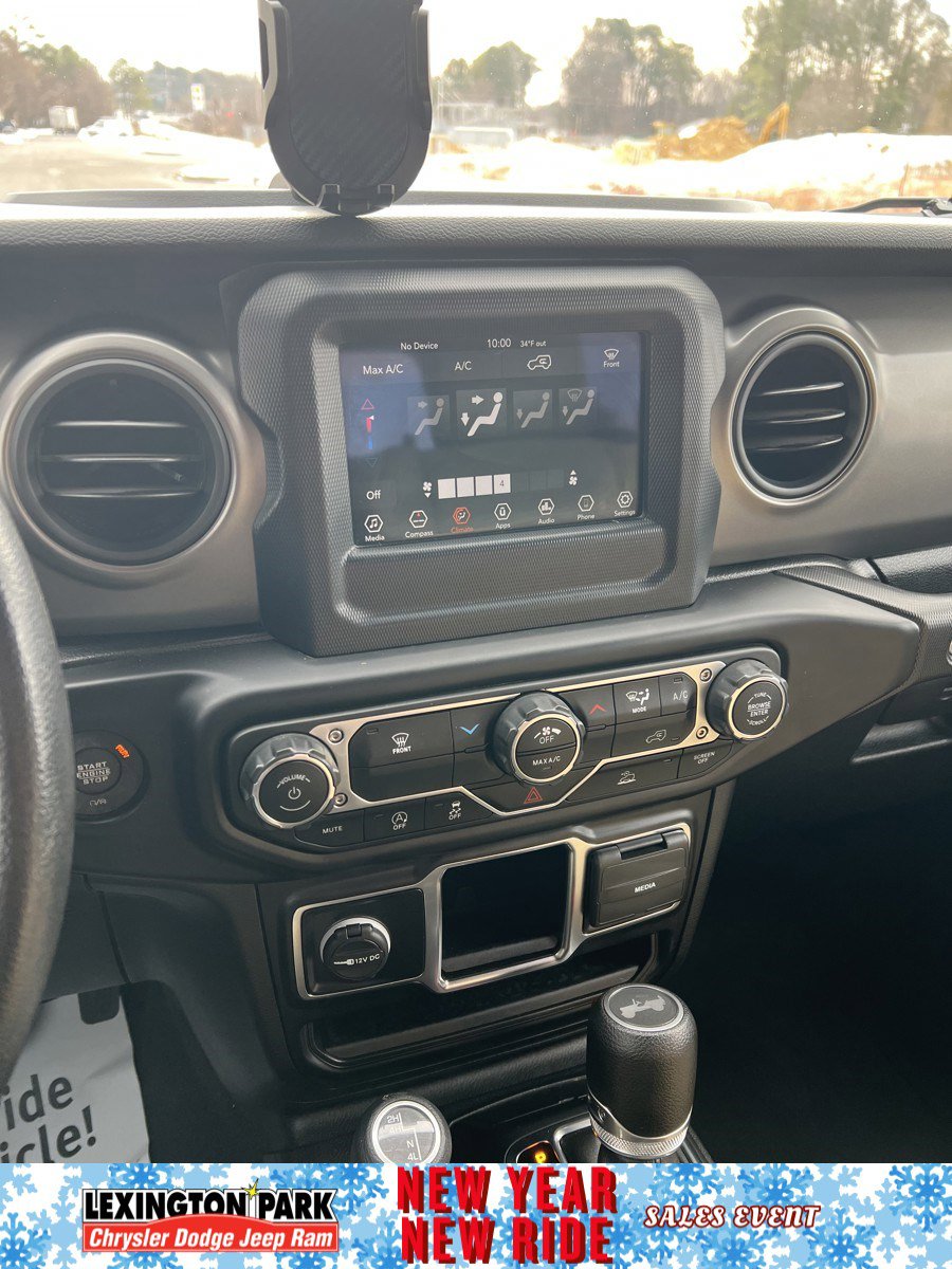 Used 2022 Jeep Wrangler Sport image 20