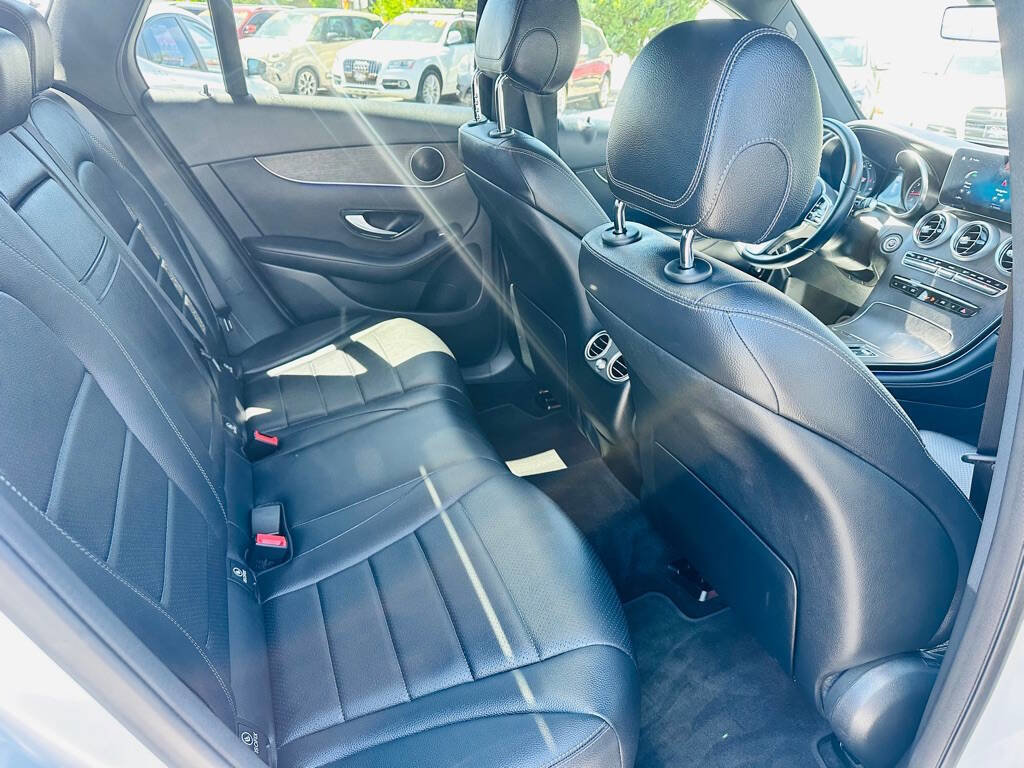 Used 2020 Mercedes-Benz GLC 300 4MATIC image 21