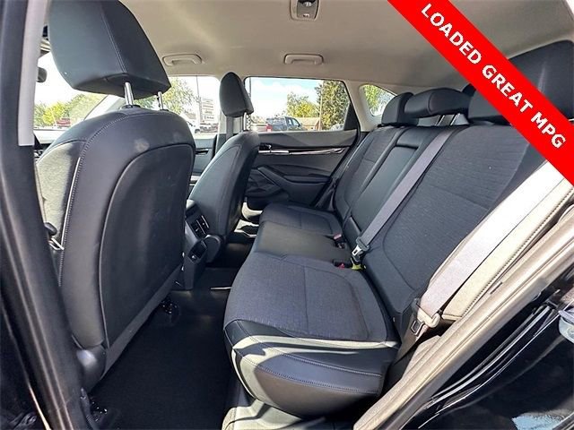 Used 2023 Kia Seltos S w/ Navigation Package image 16