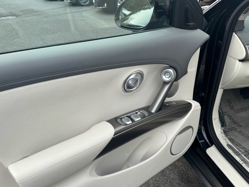 Used 2024 Genesis GV60 Advanced image 26