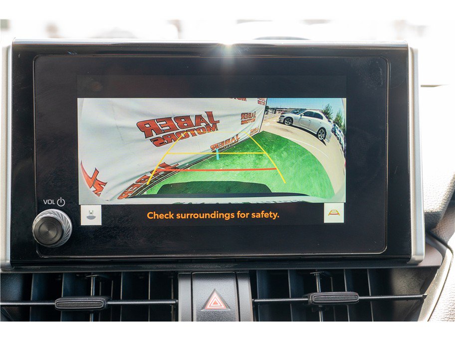 Used 2024 Toyota RAV4 XLE FWD image 39