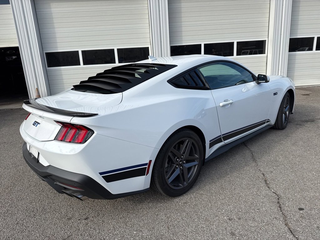 Used 2024 Ford Mustang GT Premium image 5