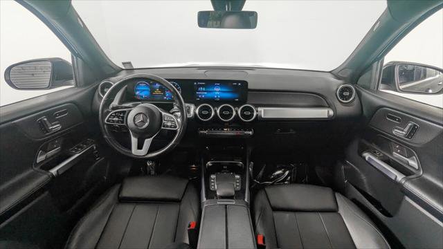 Used 2022 Mercedes-Benz GLB 250 w/ Premium Package image 26