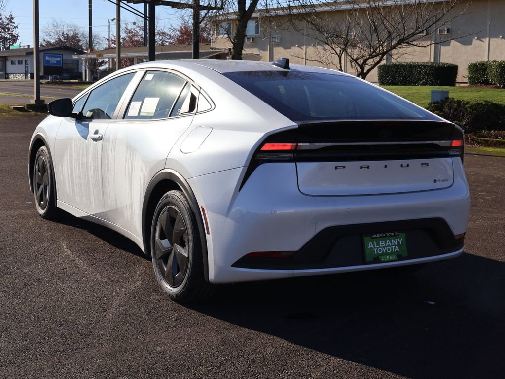 New 2026 Toyota Prius Plug-In Hybrid image 4
