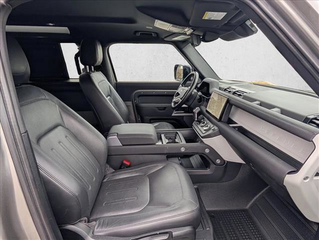 Used 2022 Land Rover Defender 90 S AWD/4WD image 19