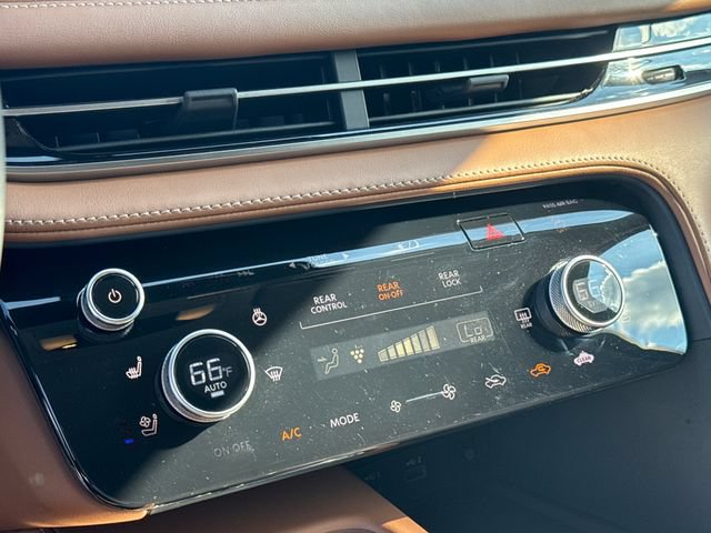 Used 2022 INFINITI QX60 Sensory w/ Cargo Package AWD/4WD image 19
