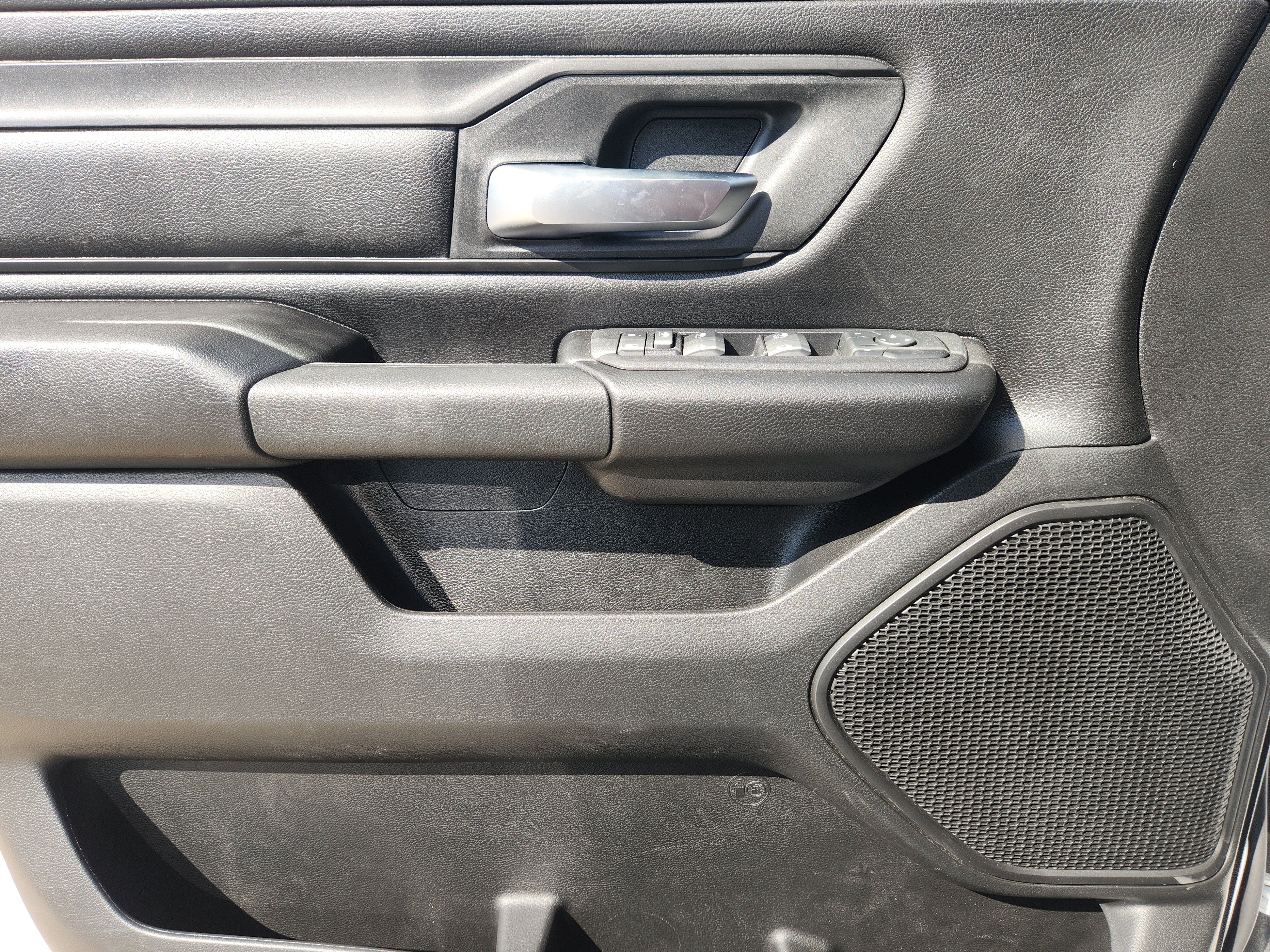 New 2026 RAM 1500 Express AWD/4WD image 16