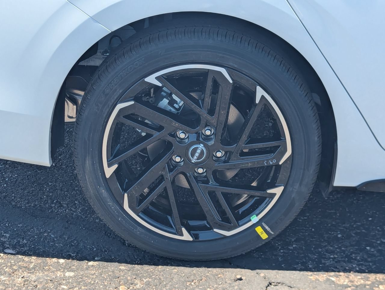 New 2026 Nissan Sentra SR w/ SR Premium Package FWD image 9