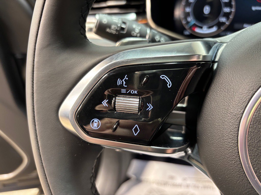 New 2026 Jaguar F-PACE R-Dynamic S image 20