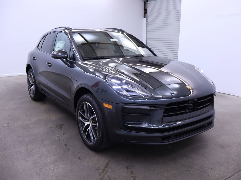 New 2025 Porsche Macan image 9