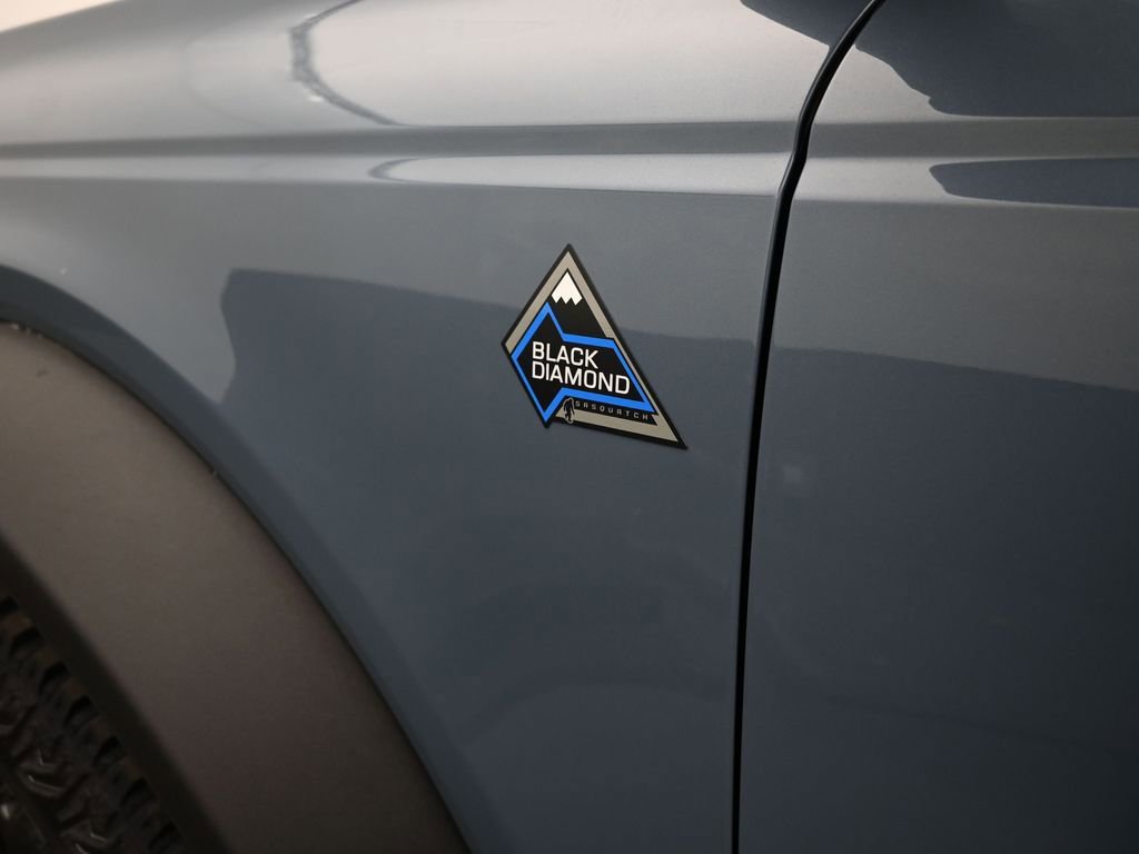 Used 2024 Ford Bronco Black Diamond image 15