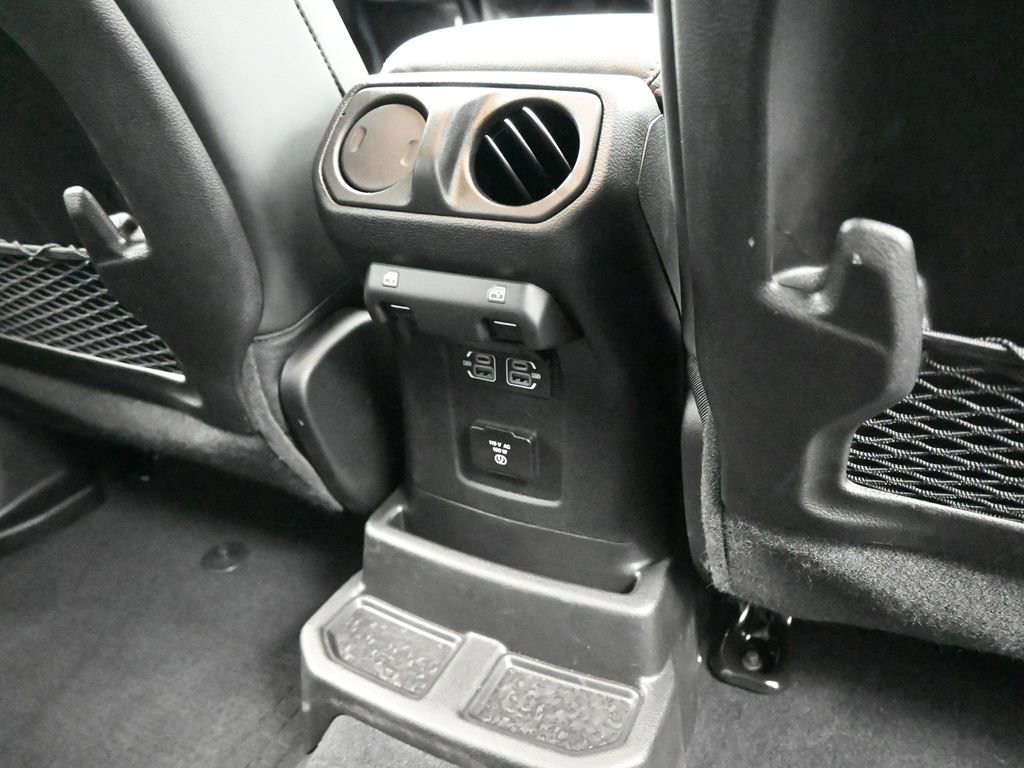 Used 2026 Jeep Wrangler Unlimited Rubicon w/ Xtreme 35 Tire Package image 35