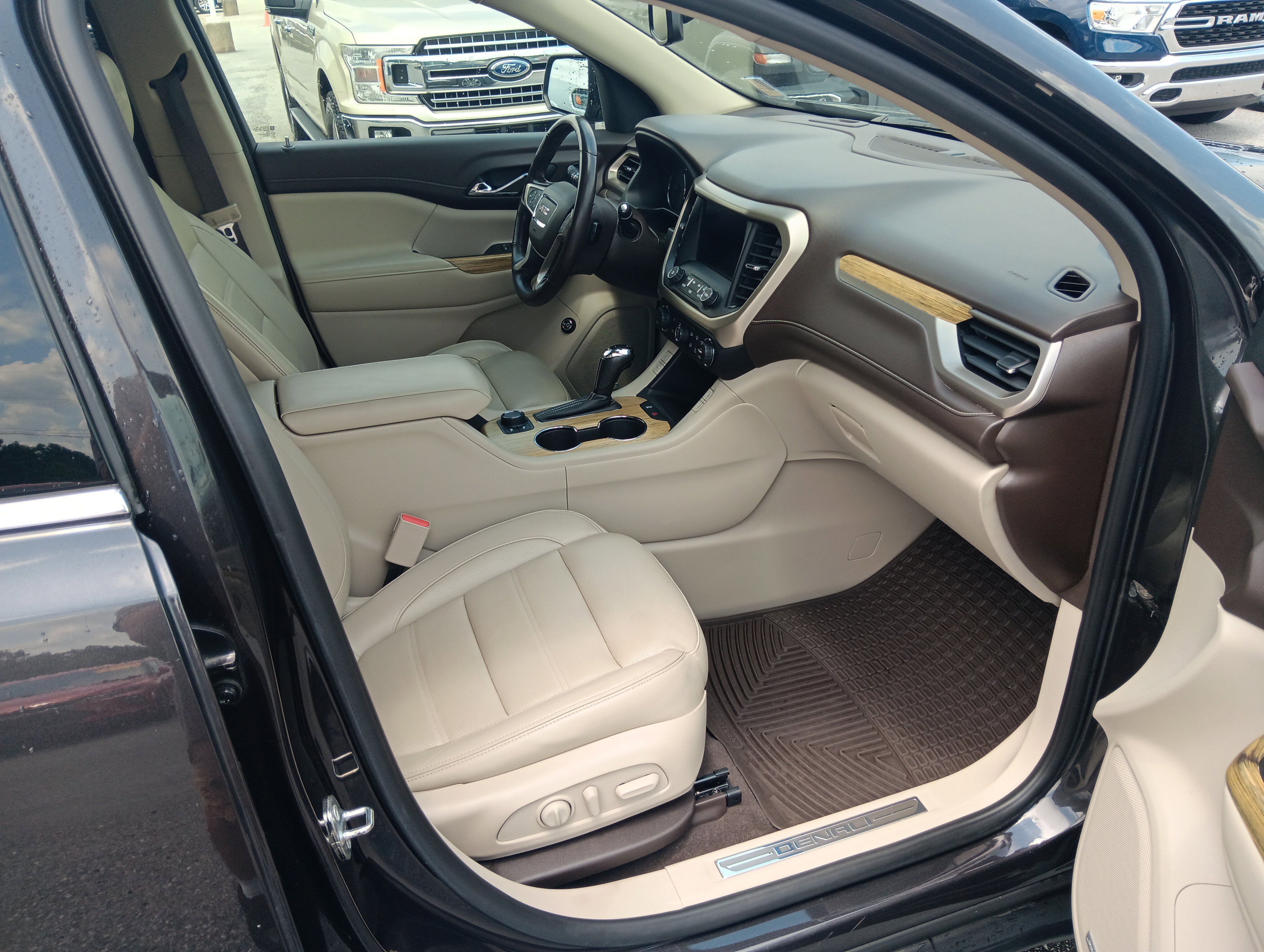 Used 2019 GMC Acadia Denali FWD image 22
