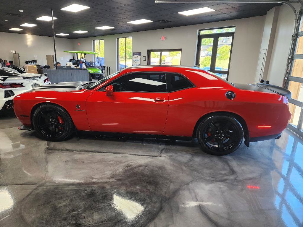 Used 2020 Dodge Challenger SRT Hellcat image 2