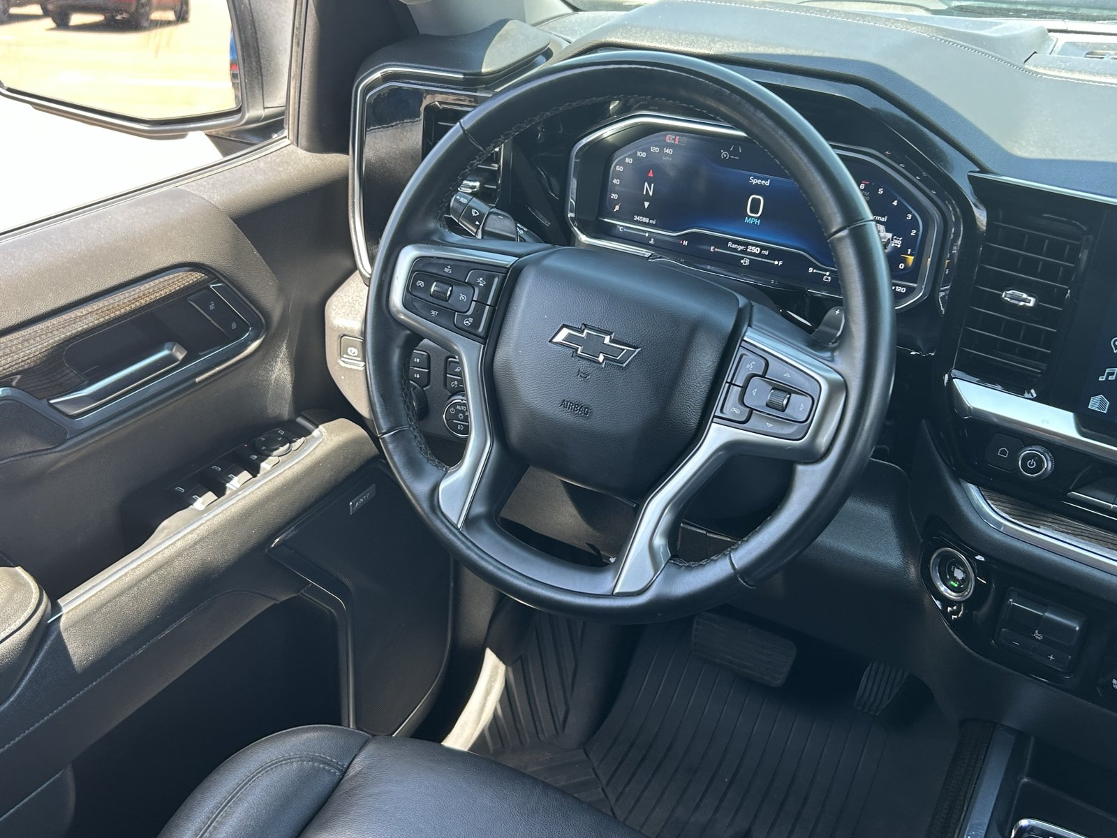 Certified 2024 Chevrolet Silverado 1500 LT Trail Boss w/ Convenience Package II AWD/4WD image 16