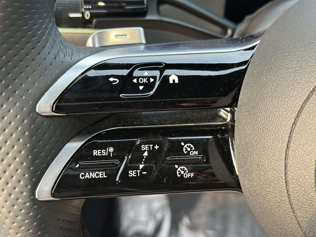 Used 2024 Mercedes-Benz CLE 450 4MATIC Coupe image 23