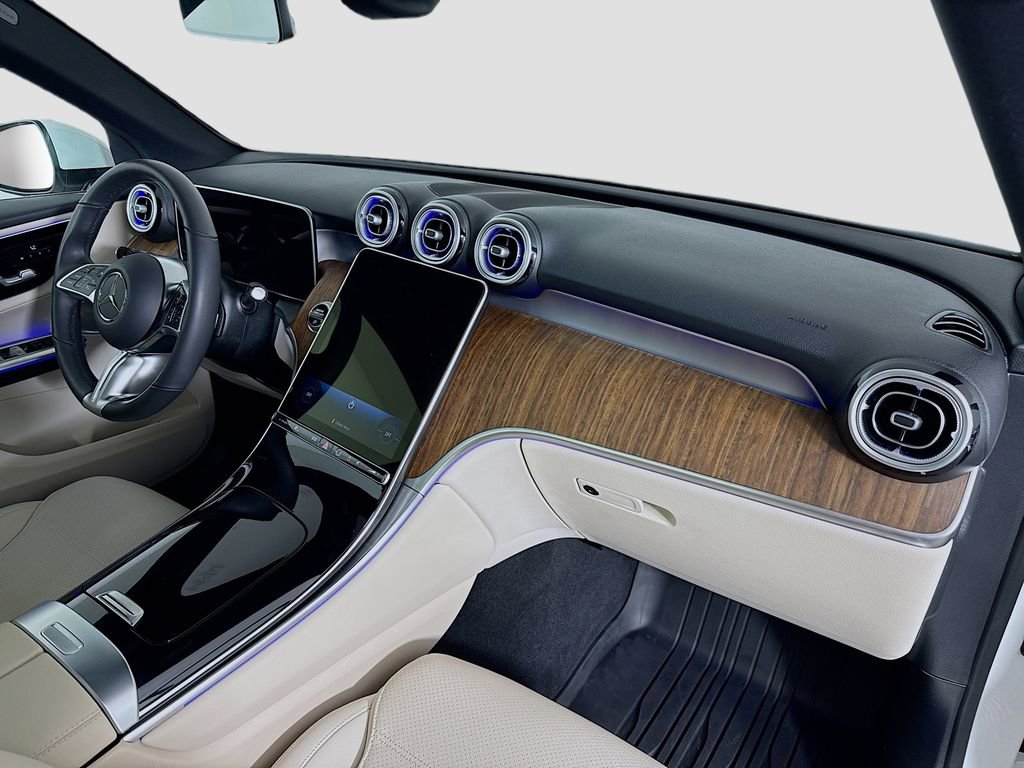 Certified 2025 Mercedes-Benz GLC 300 4MATIC image 30