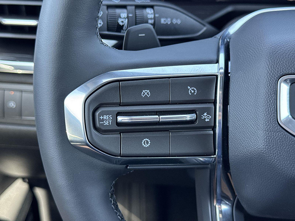 New 2026 GMC Acadia Elevation FWD image 9