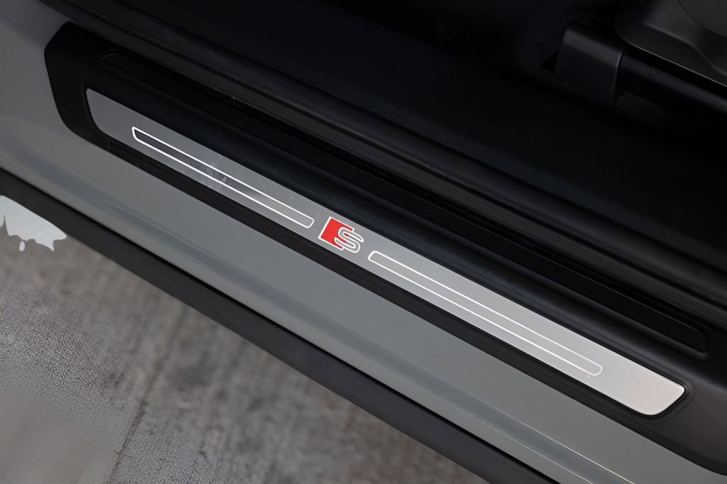 Used 2020 Audi SQ5 Premium Plus w/ Premium Plus Package image 51