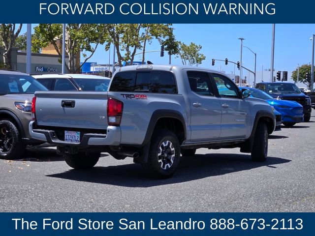 Used 2018 Toyota Tacoma TRD Off-Road w/ Technology Package AWD/4WD image 8