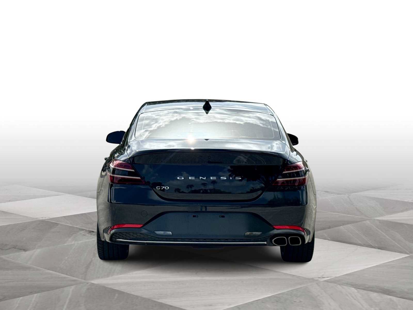 Used 2023 Genesis G70 2.0T RWD image 7