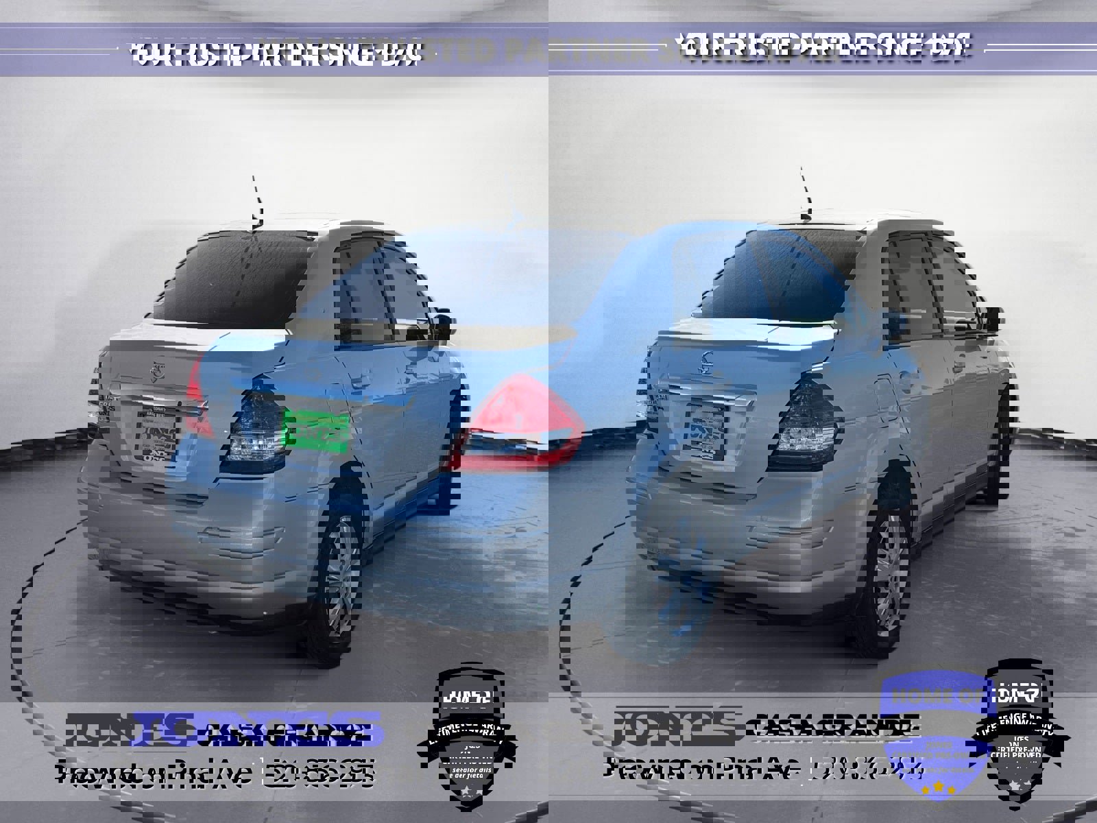 Used 2011 Nissan Versa 1.8 S w/ Plus Pkg image 5