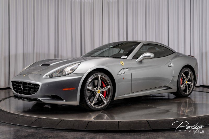 Used 2014 Ferrari California image 10