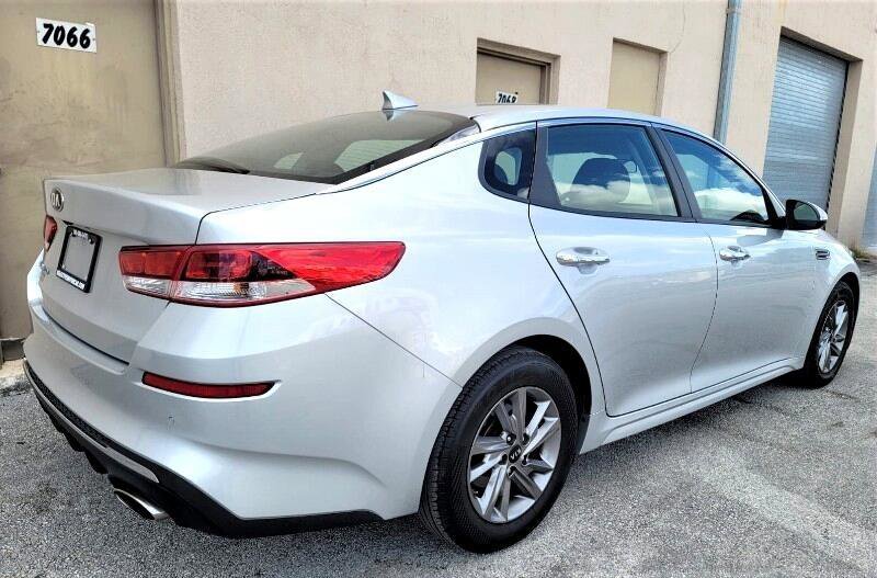 Used 2019 Kia Optima LX FWD image 12